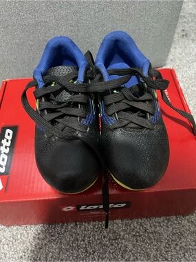 Lotto Kids Black & Blue soccer cleats